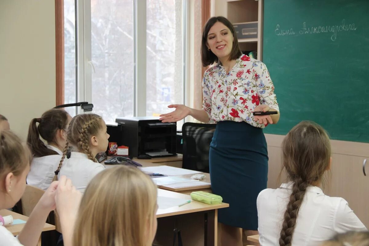 уроки учителя. урок математики 1 класс костенко. учитель года открытый урок. урок в школе. учительница арнст школа 60 города оби.