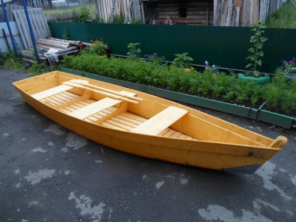 Объявление куплю лодку. Кулас лодка5м. Лодка весельная 2.5 метра. Лодка деревянная. Лодка весельная деревянная.