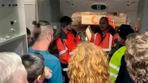 Не выпустили в аэропорту