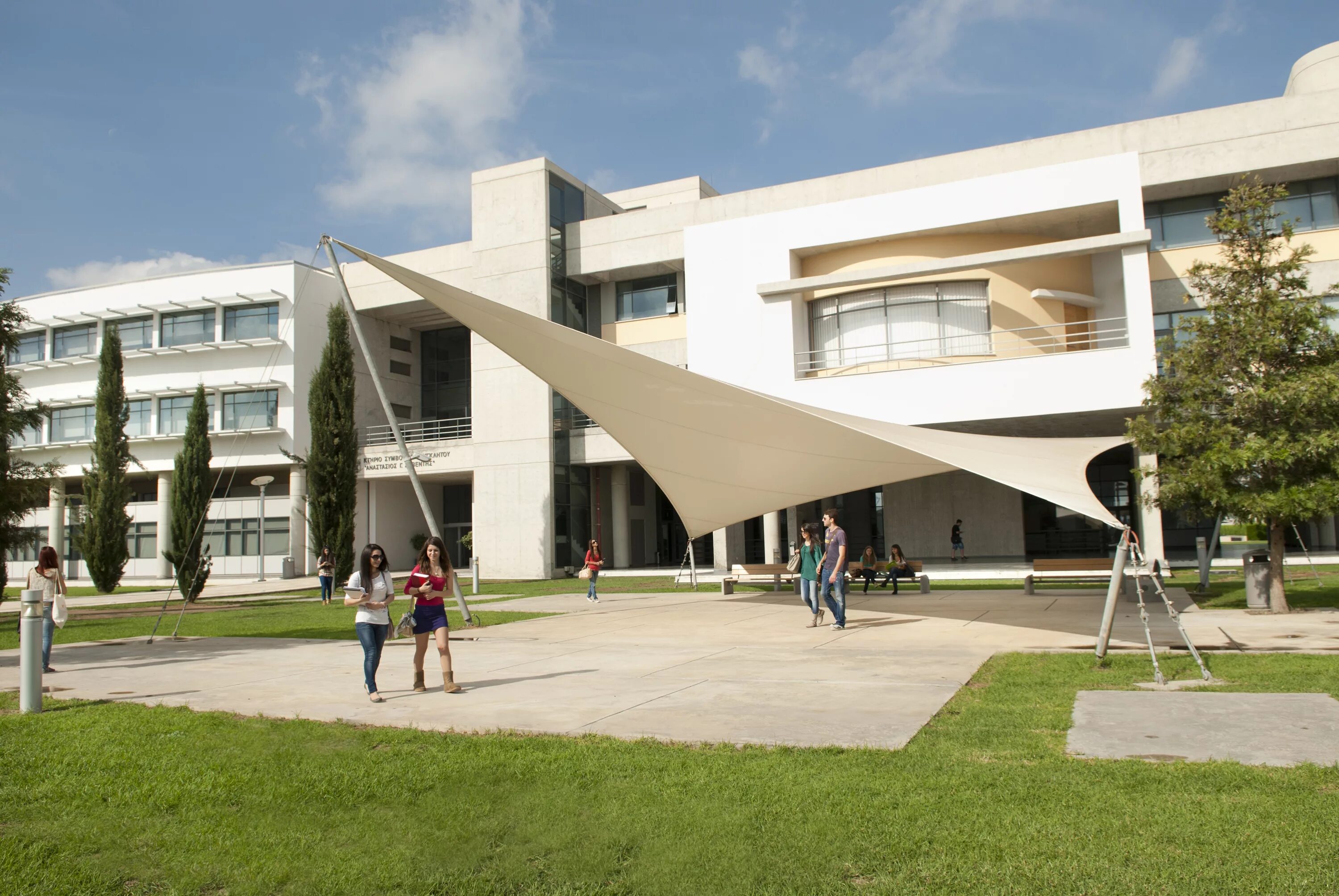 Кипр университеты. National University of Кипр. Frederick University, Nicosia. European University Cyprus.