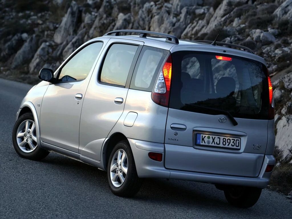 Toyota Yaris Verso 2001. Toyota Yaris Verso 2003. Toyota Yaris Verso, 2005. Toyota Yaris Verso.