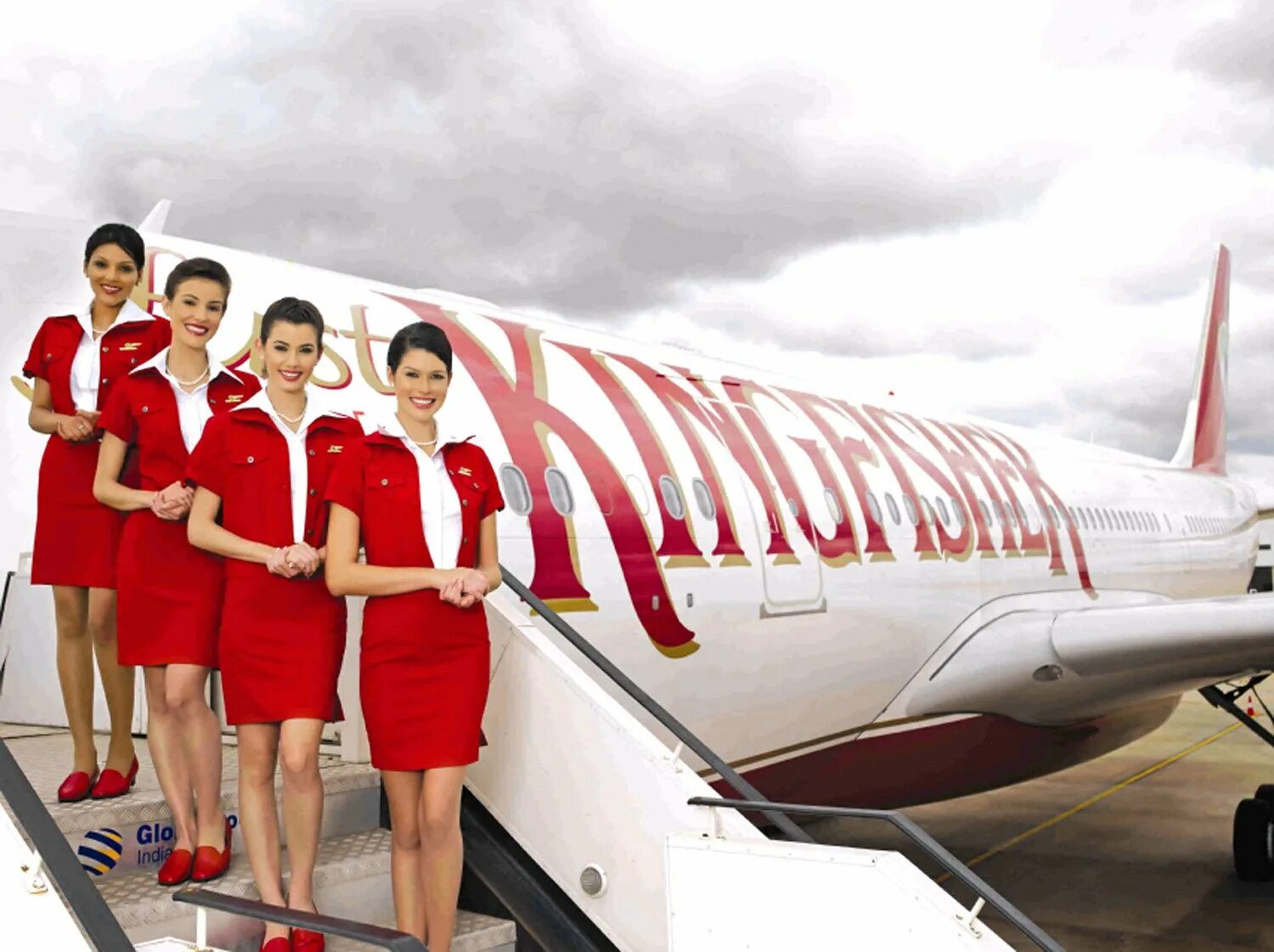 Форма бортпроводников люфтганза. Virgin atlantic cabin crew. Туризм самолет. Fly dubai авиакомпания самолеты. Самолет авиакомпании флай дубай.