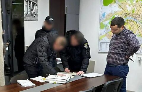Разоблачающие чиновников