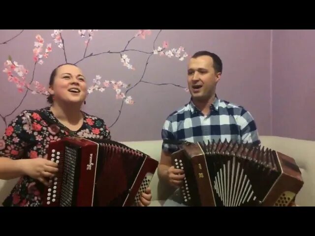 Мимо этой вишни мимо этой хаты парень