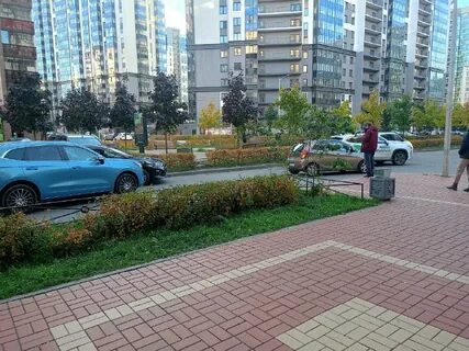 Мешающий проезду