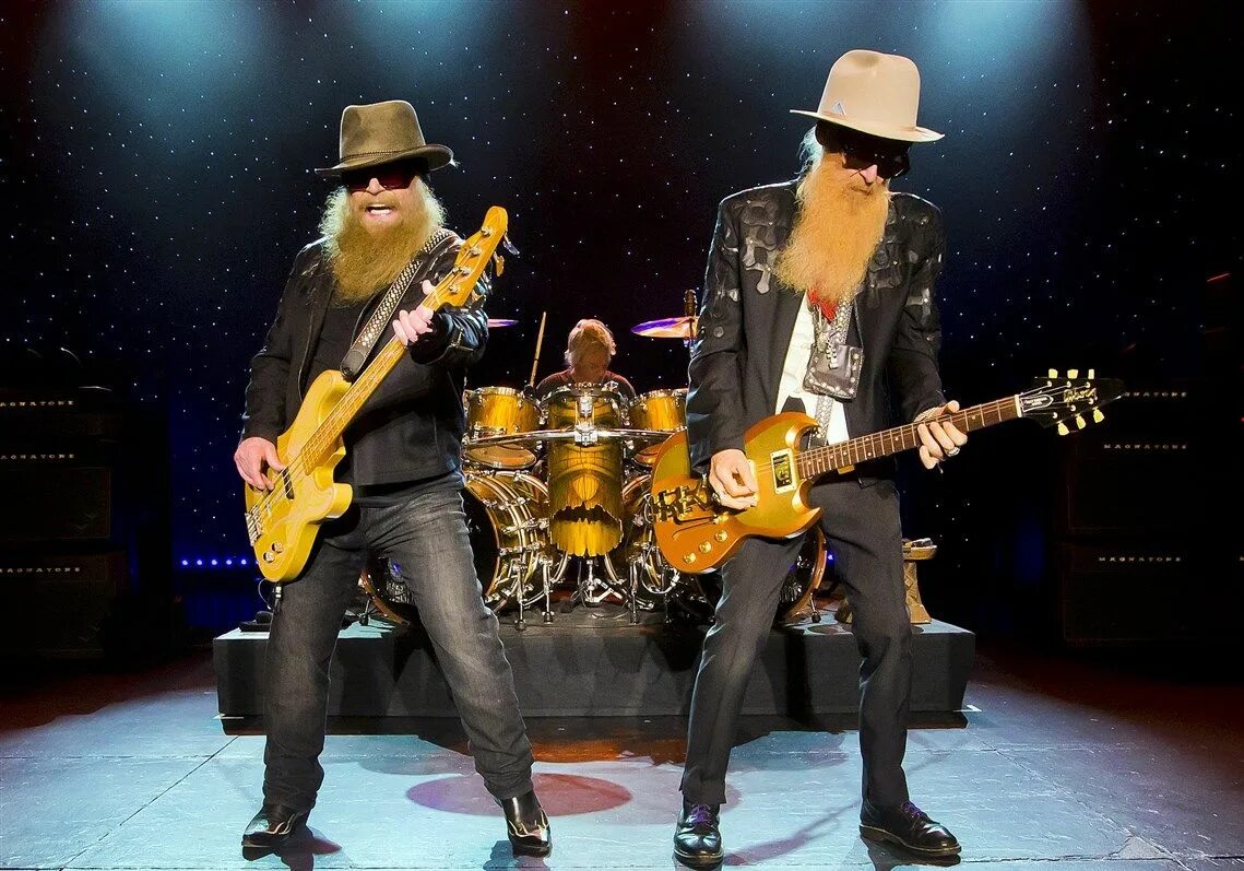 Ззтоп. Группа ZZ Top. ZZ Top 80s. Гитарист ZZ Top. ZZ Top на сцене.