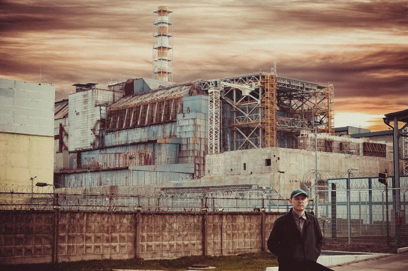 Статьи чернобыльская аэс. 4 Энергоблок ЧАЭС. Припять Чернобыль атомная станция. Припять четвертый энергоблок. Чернобыль атом станция.