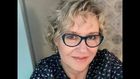 Актриса Ирина Розанова сильно изменилась - YouTube