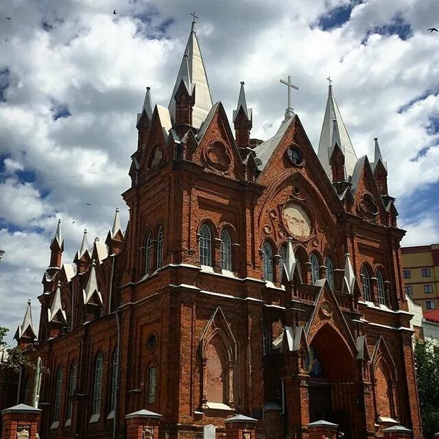 католический храм курск. католический храм успения богородицы курск. храм успения богородицы (курск). католический храм курск. римско-католический храм успения пресвятой девы марии.