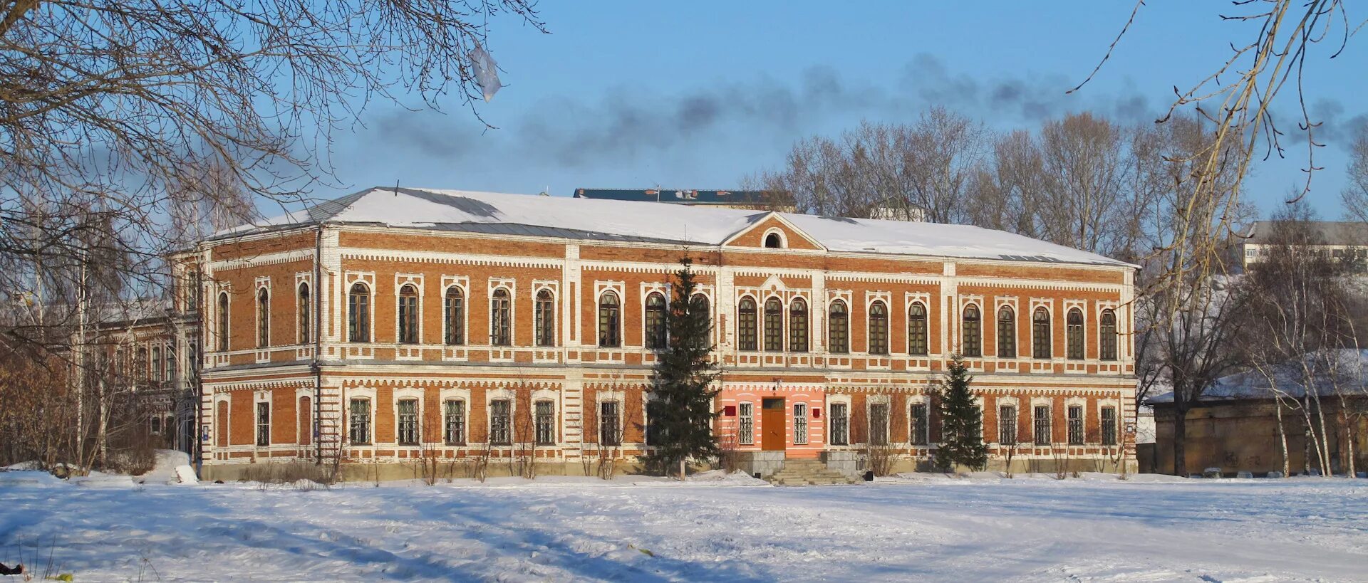 Школы г бийска. Православная школа Бийск. Бийская православная гимназия. Гарнизонный дом офицеров Бийск.