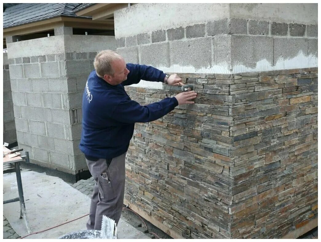 первый ряд газоблоков на фундамент. керамический блок пустотелый производитель. технология кладки газобетонных блоков на клей. технология кладки газобетонных блоков. первый ряд пеноблоков на фундамент.