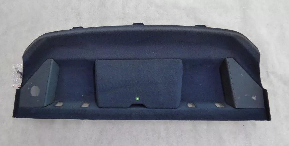 Мерс 140 салон задняя полка. Задняя полка вид mercedes w124. Полка 124. W124 задняя полка. W124 задняя полка.