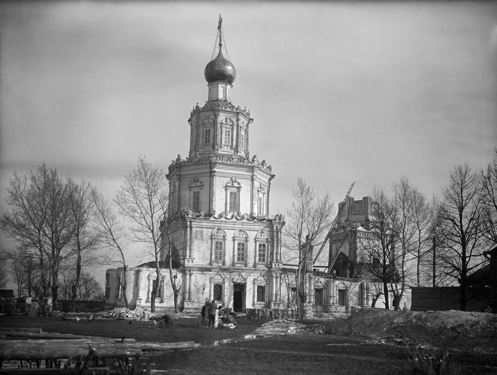 Разрушать нижний новгород. Георгиевская Церковь Нижний Новгород. Церковь Георгия Победоносца в Нижнем Новгороде. Георгиевская Церковь Нижний Новгород Верхневолжская набережная. Высоковская Церковь Нижний Новгород.