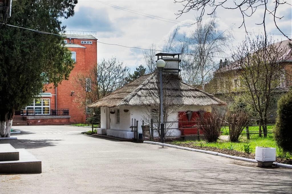 Каневская вокзальная. Станица Каневская Краснодарский край. Сайт станицы Каневской Краснодарского края. Галерея Каневская. Каневская улицы.