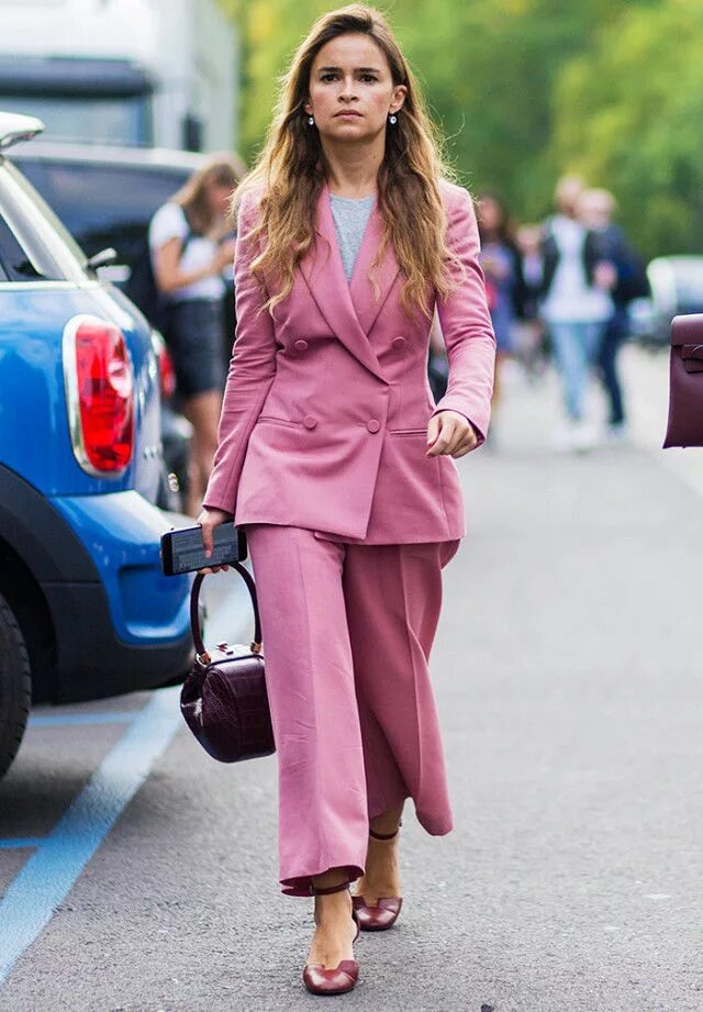 мода для девушек маленького роста 160. одежда для невысоких женщин чтобы выглядеть выше. невысокий рост одежда. одежда для невысоких девушек. правильная одежда для невысоких.