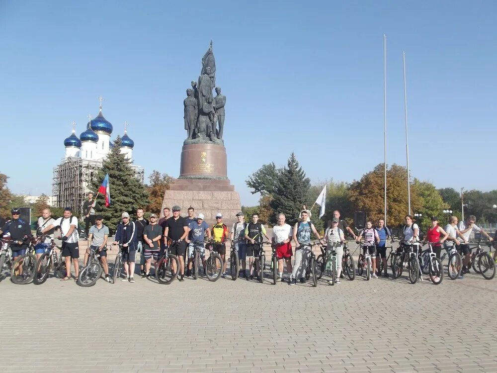 Краснодон. Город Краснодон Луганская область. Город Краснодон ЛНР. Краснодон (город в Ворошиловградской обл.) Молодая гвардия. Прогноз погоды краснодон