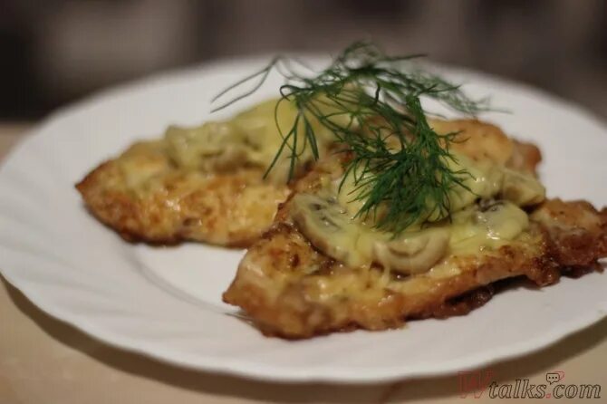 Куриные отбивные с грибами фото