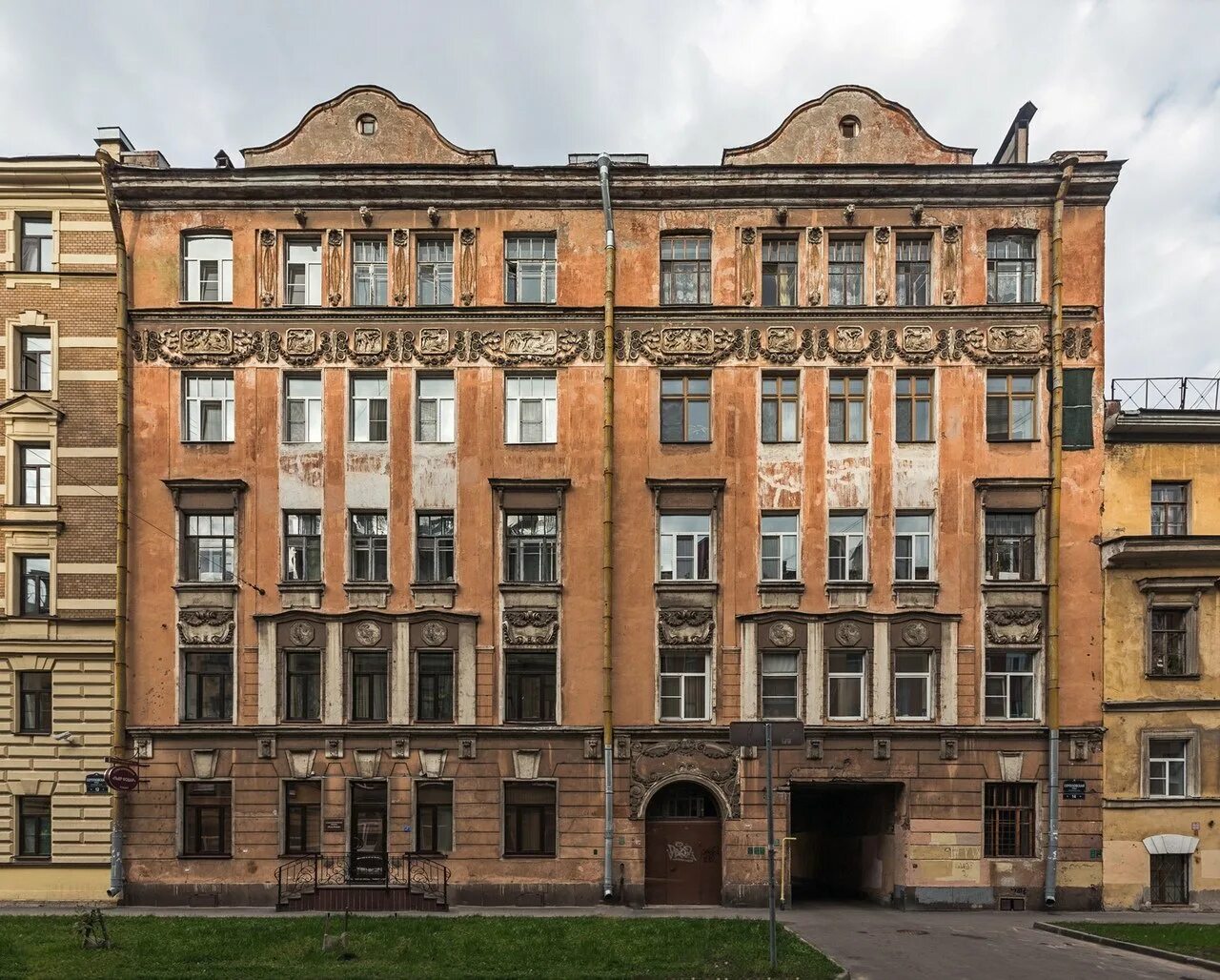 Старые здания спб