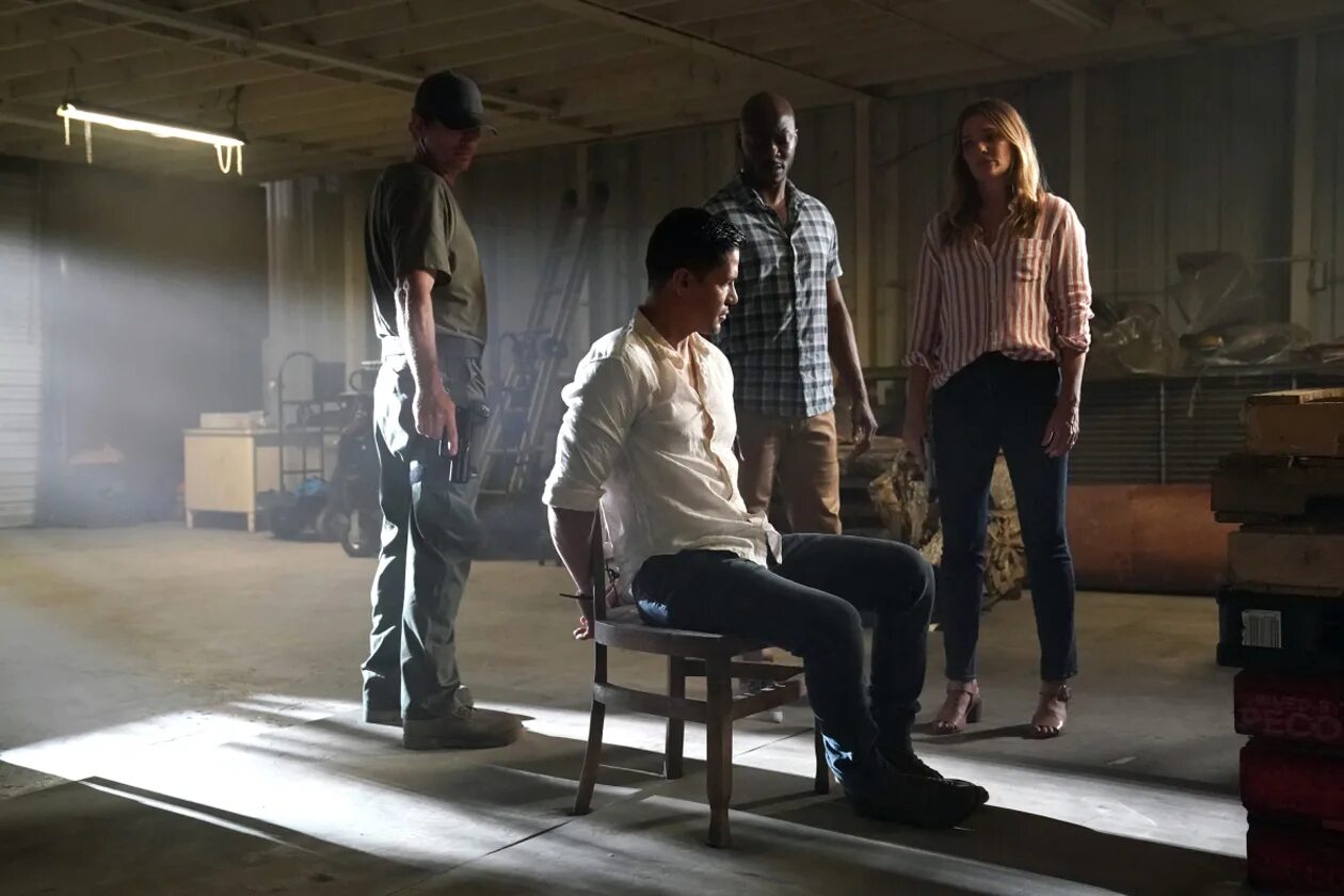 Детектив магнум 3 сезон. Частный детектив магнум 3 сезон. Честный детектив магнум сериал. Частный детектив магнум 2018. Тим кан частный детектив магнум.