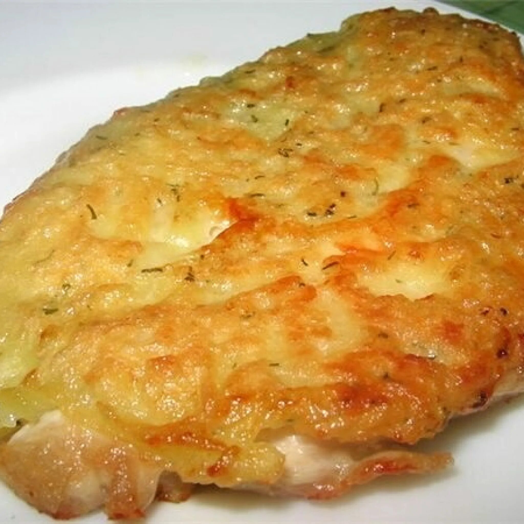 Рецепт отбивных куриных грудок с сыром. Отбивные из курицы в духовке. Куриные отбивные. Курица с ананасами в духовке под сыром. Рецепт отбивных куриных грудок с сыром.