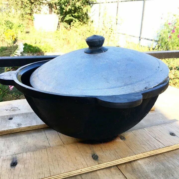 казан 3 литра. казаны 3литра нива. казан 8л чугунный габариты. чугун. казан 3л.