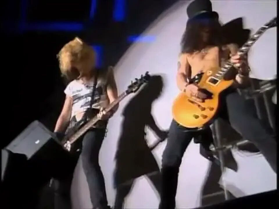 Эксл роуз estranged. Guns n roses 2018. Sebastian bach skid row и эксл роуз. Estranged guns n' roses. Guns n' roses - you could be mine (1991).