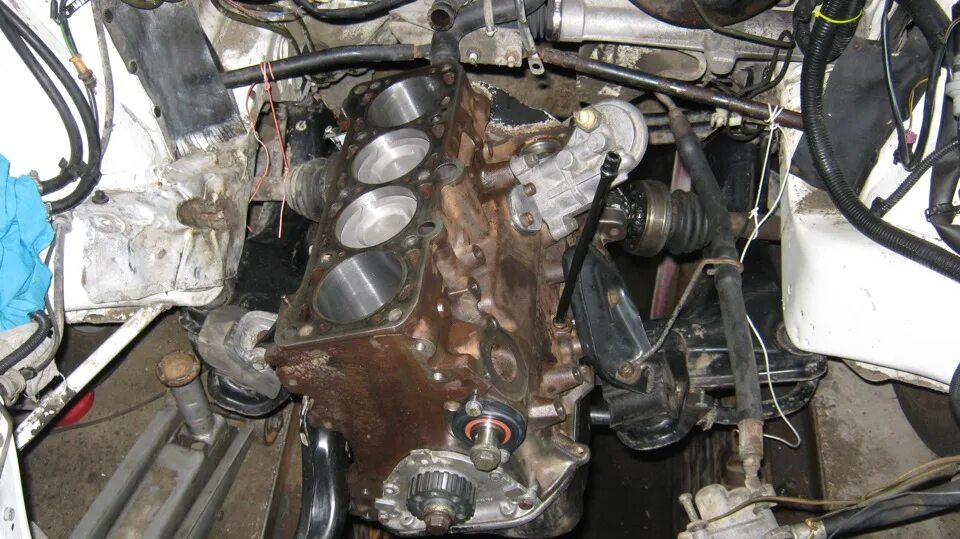 Сборка мотора Ауди 80 1.8. Двигатель Ауди в Газель. Подробная сборка двигателя aad Audi 80 b3. Фото крепления мотора Ауди 80.