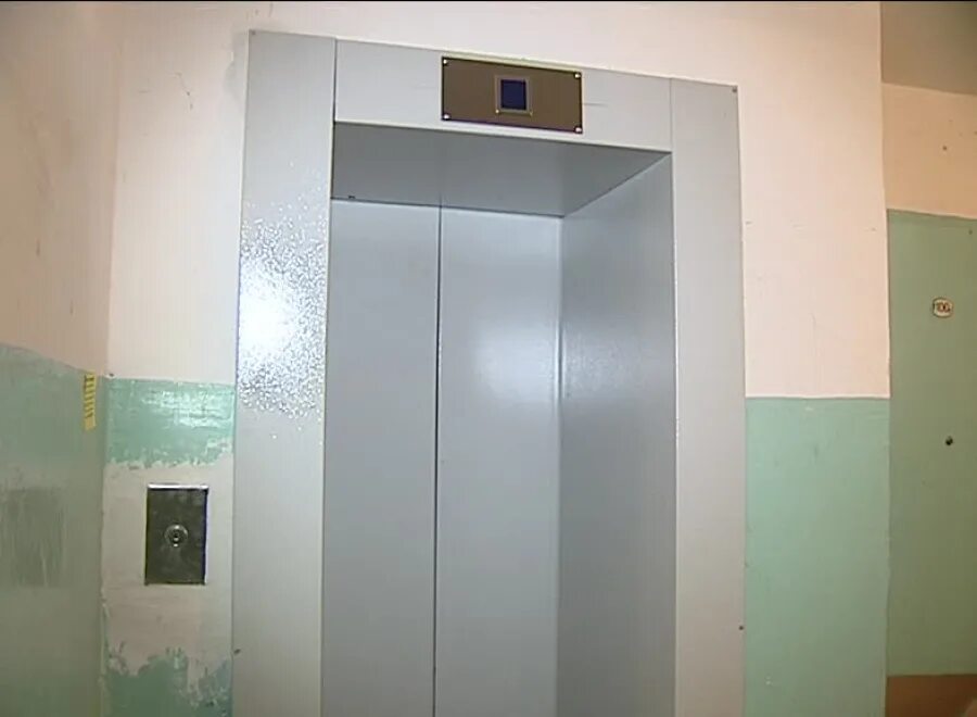 Лифт после замены. Еонесси лифт. Лифт 2850 1750. Лифт 1997. Лифт 1000 кг.