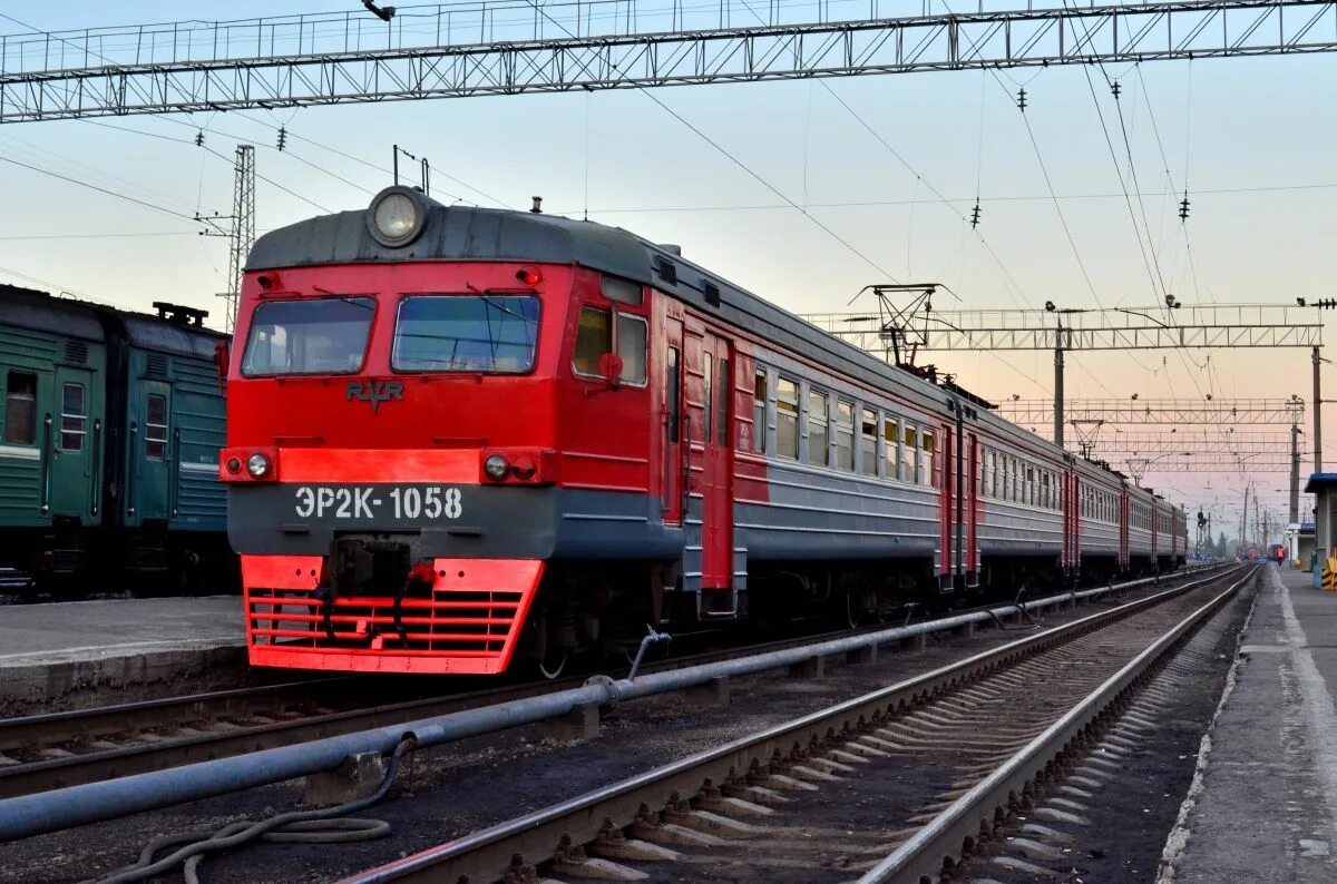 Номера новых поездов. Эр2 электропоезд. Эр2к 1135. Эр2к-628 Балашов. Эр2 Пенза Кузнецк.