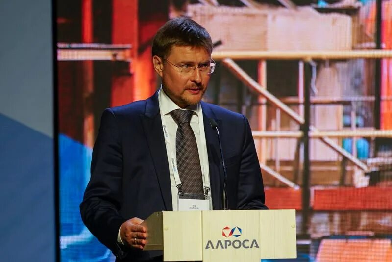 Алрос руководители. Сергей иванов генеральный директор алроса. иванов сергей сергеевич алроса. генеральный директор алроса генеральный директор. козлов владимир владимирович алроса.