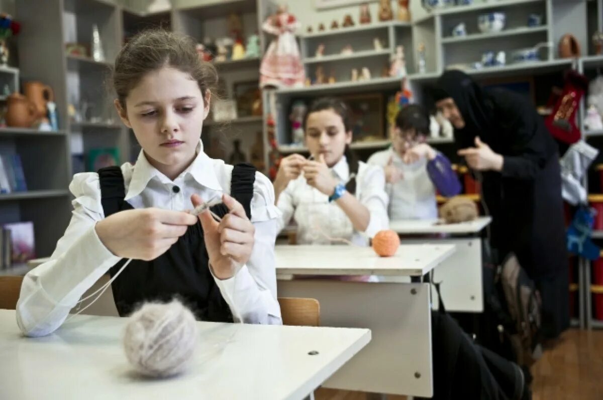Занятия в школе 12