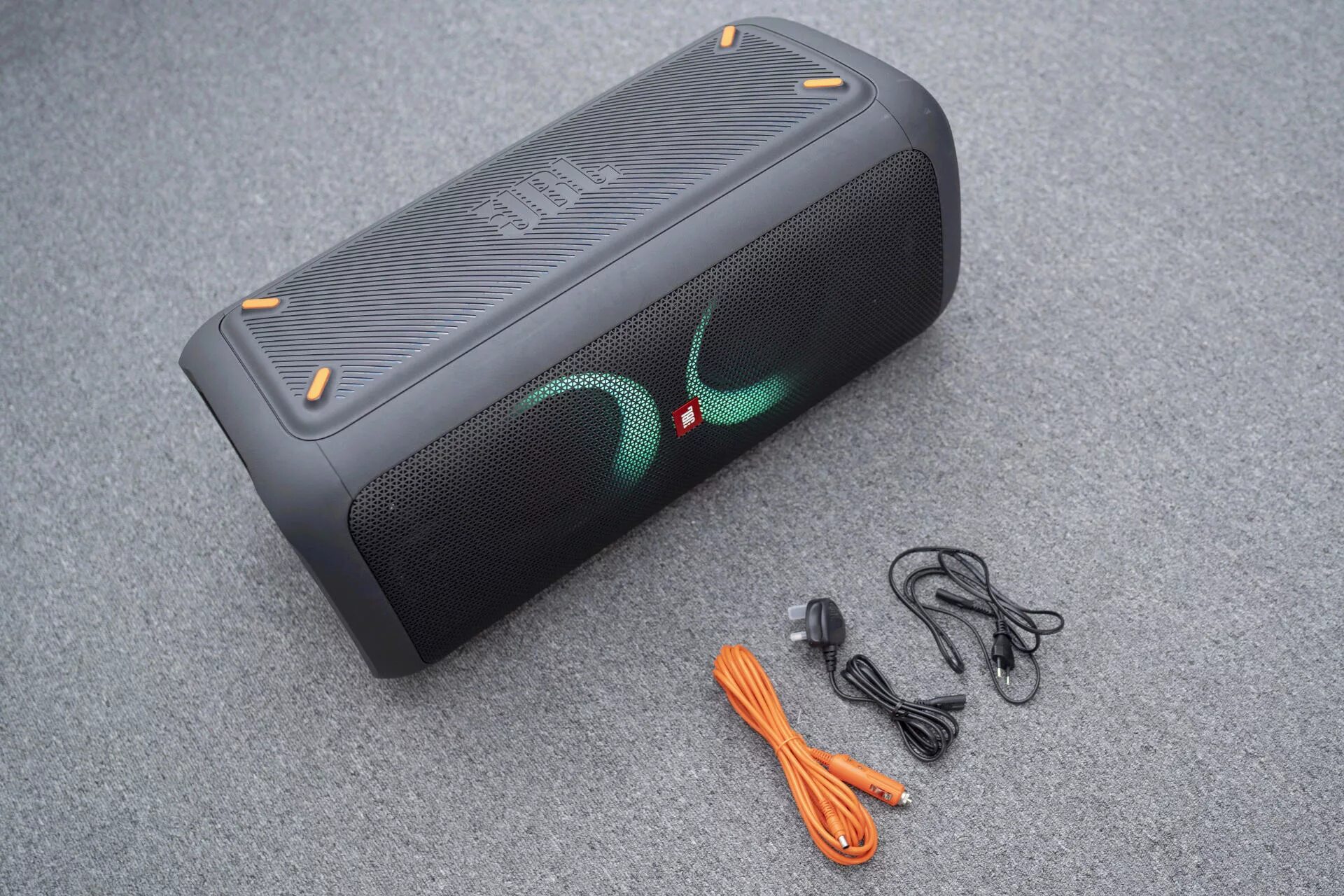 JBL PARTYBOX 300. JBL PARTYBOX 300 зарядка. JBL PARTYBOX 300 комплектация. Шнур от JBL PARTYBOX 100. Купить зарядку jbl