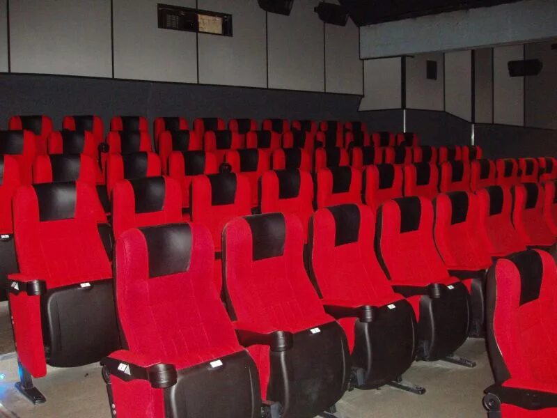 Расписание сеансов. Междуреченск кинотеатр кузбасс сеансы. Кинотеатр города междуреченска. Кинотеатр кузбасс междуреченск. Кузбасс кинотеатр междуреченск афиша.