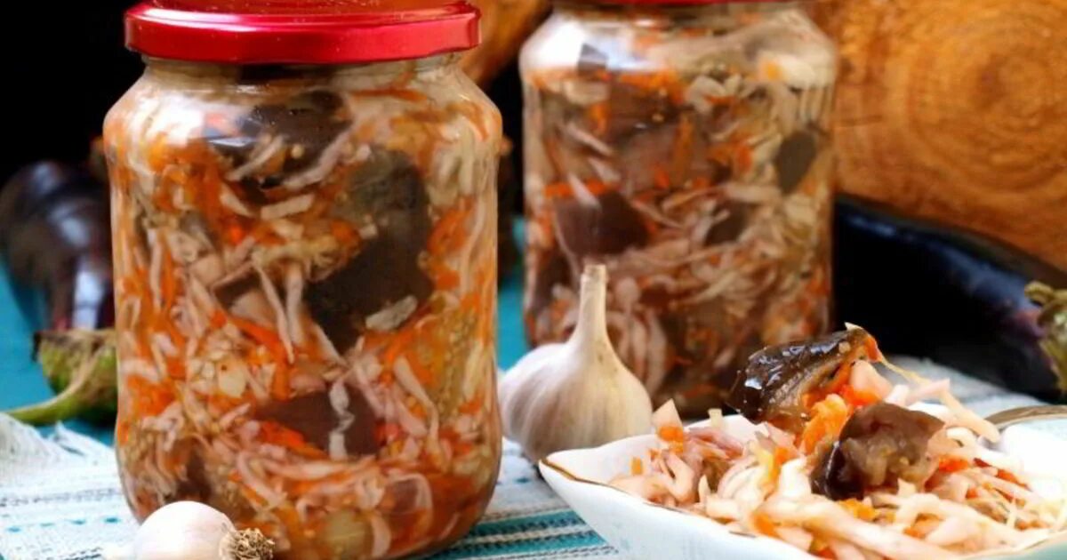 Салаты на зиму баклажанов самые вкусные. Баклажаны с капустой на зиму. Салаты на зиму. Салат с баклажанами на зиму. Баклажаны кусочками на зиму.