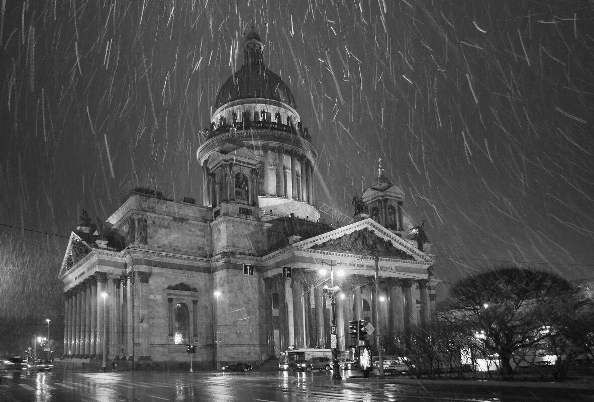 Черно белый питер. Роман петербург андрея белого. Храм спаса-на-крови санкт-петербург. Санкт-петербург мосты чб. Санкт-петербург.
