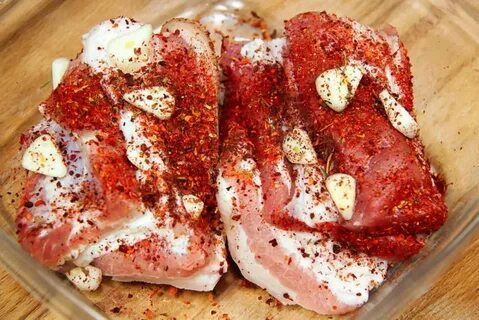 Грудинка засоленная с чесноком