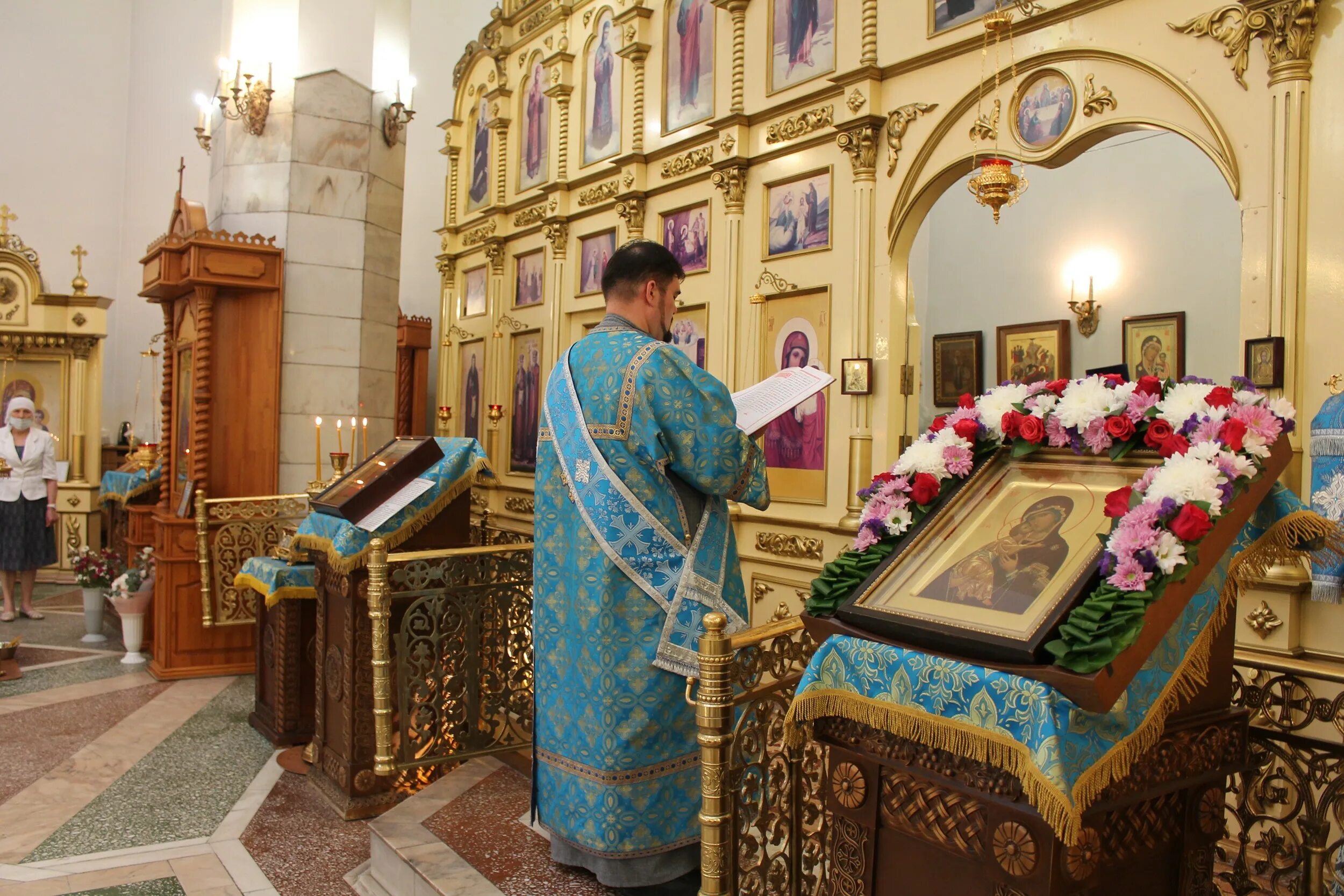 церковь северск курчатова. священники храма владимирской иконы северск. северская церковь. северский храм владимирской божьей матери. церковный владимирской иконы божией матери северске 2015.