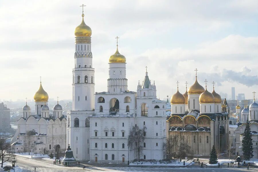 Звон кремля. Соборы Кремля, колокольня Ивана Великого. Москва Кремль колокольня Ивана Великого.