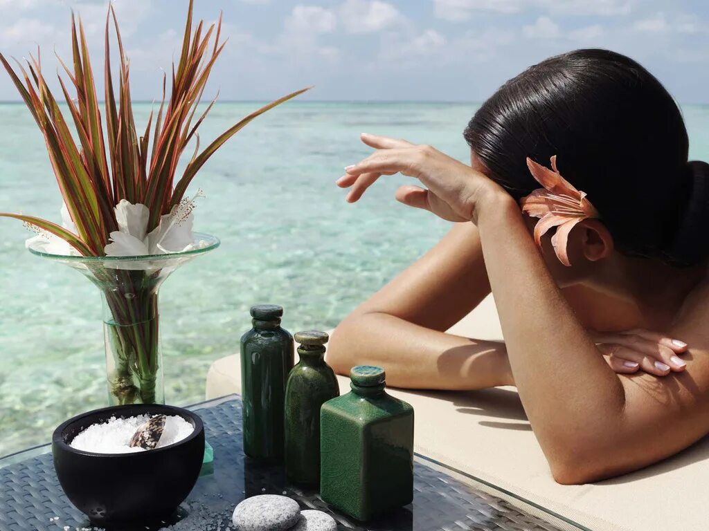 Tirtha relax. Tirtha relax. Mövenpick resort & spa dead sea. Медитация утром для женщин. Красивая орчанка.