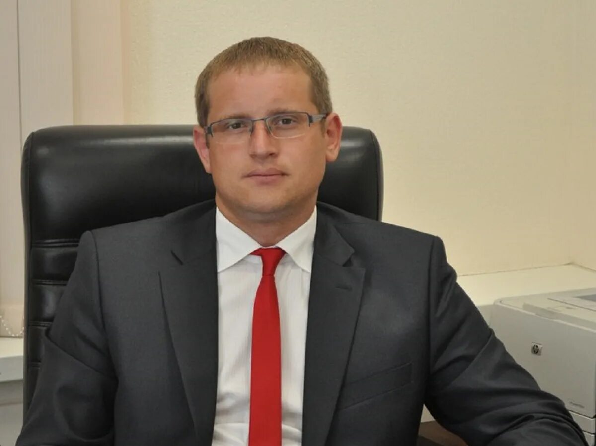 Космынин дмитрий викторович фото В Новосибирске арестовали главу центра "Мой Бизнес" Михаила Космынина Вести