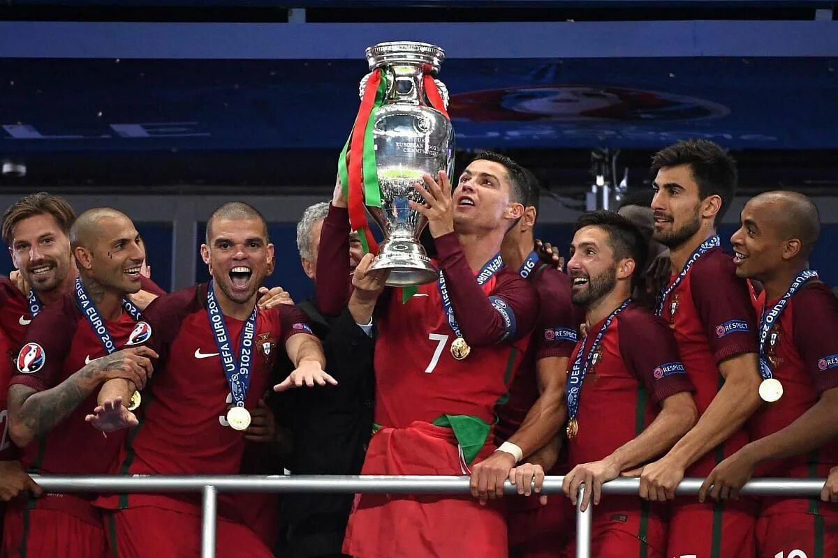 Чемпион европы 2016. Сборная германии. Действующий чемпион европы по футболу на сегодня. Финал чемпионата европы по футболу 2016. Чемпионат европы по футболу 2016.