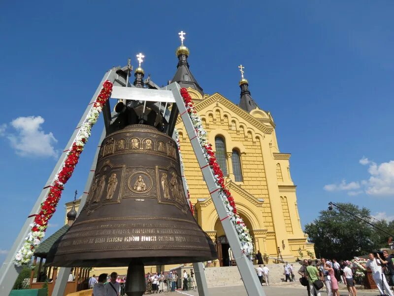 Царь колокол Лавра Сергиев Посад. 2004 Царь колокол Сергиев Посад. Колокол Сергиев Посад 72 тонны царь колокол. Сергиев Посад колокол 72 тонны.