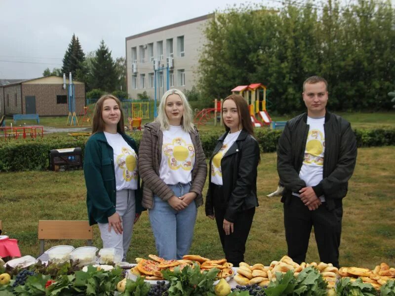 Школа Гагино Нижегородской области. Село Гагино Нижегородской области. Село Ушаково Нижегородская область Гагинский район. СПК Березники Гагинский район.