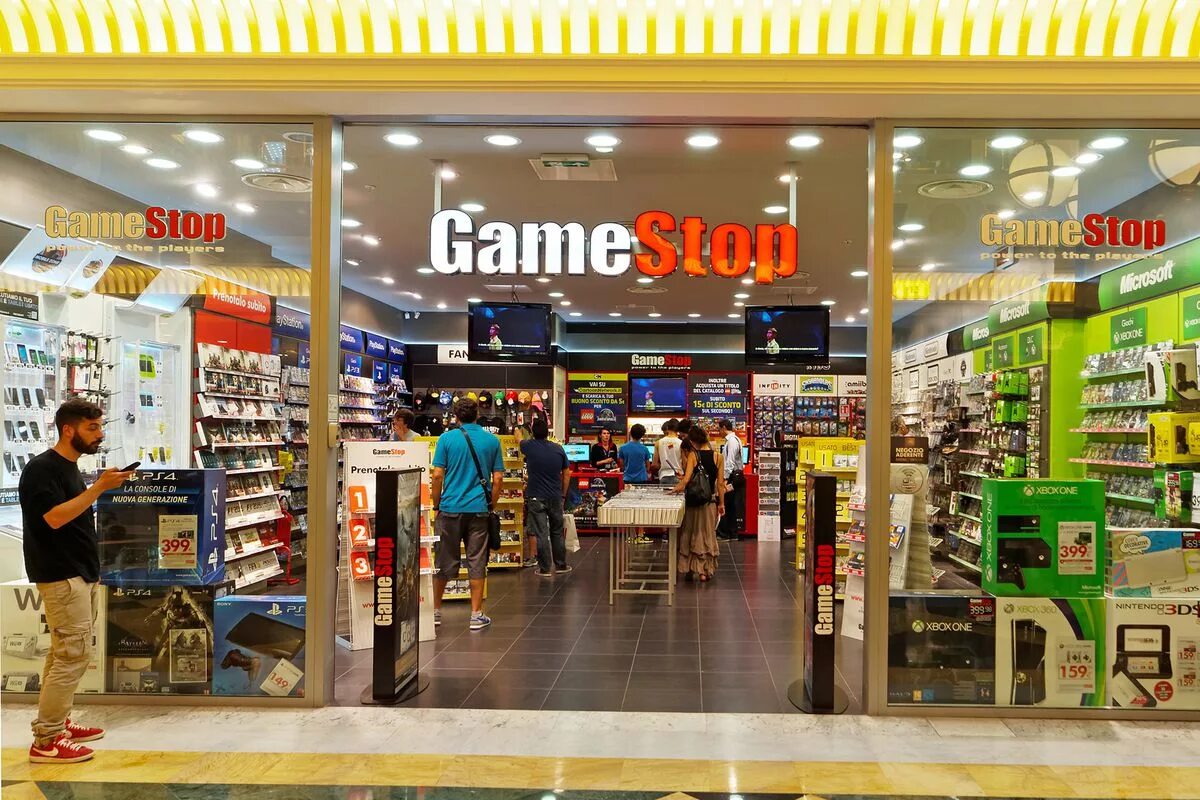 Game stop 2. Gamestop магазин. магазин gamestop сша. магазин видеоигр. магазины видеоигр в америке.