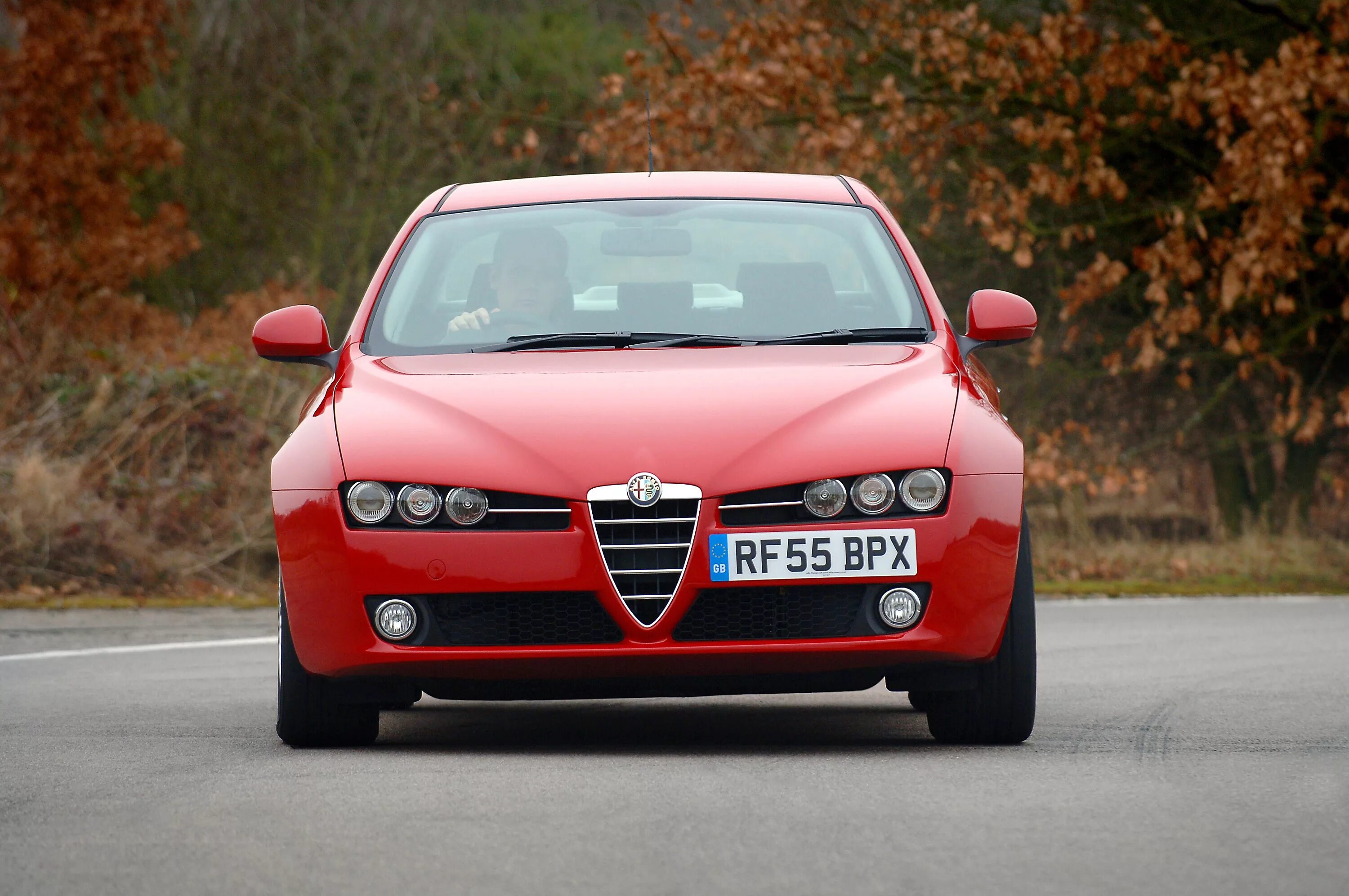 Альфа ромэо машина. Alfa romeo спорткар. Alfa romeo 4c. Alfa romeo brera. Брера машина альфа ромео.