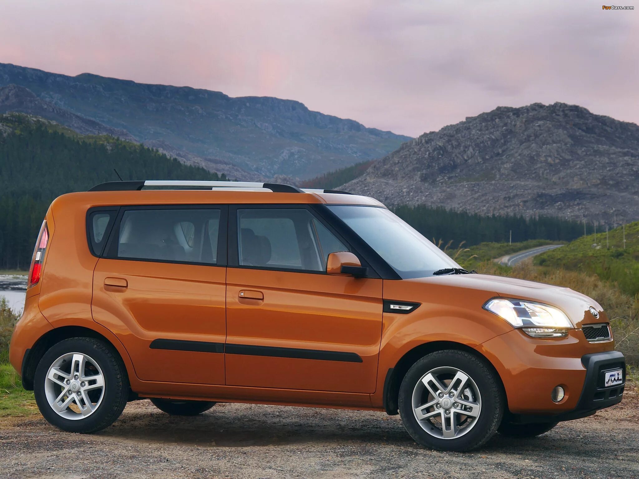 Купить киа соул 2011. Kia Soul 2008. Киа соул 2009. Киа соул 2004. Киа соул 2012.