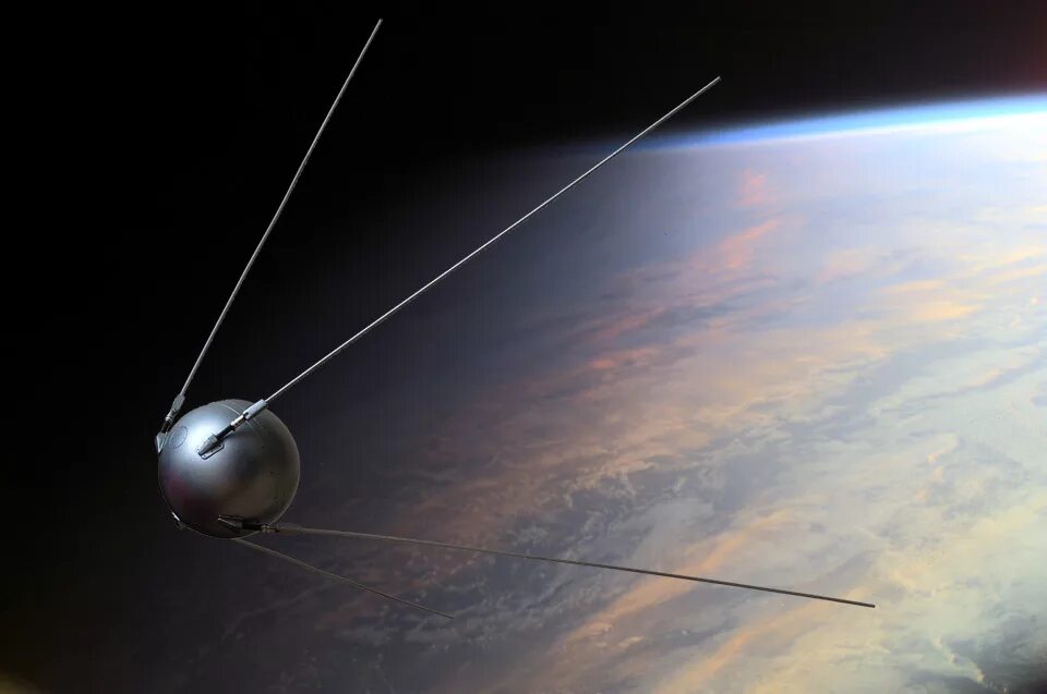 Первый искусственный спутник фото. Первый космический Спутник СССР. Первый Спутник земли Спутник 1. Спутник-1 искусственный Спутник. Спутник 1 СССР.