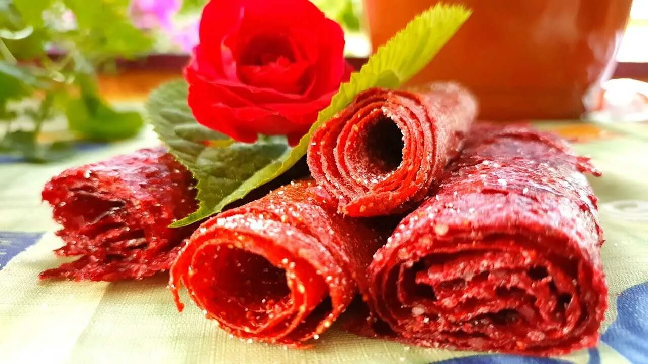 пастила из клубники. пастила из клубники. пастила в дегидраторе. пастила из земляники. пастила шармель клубничная.