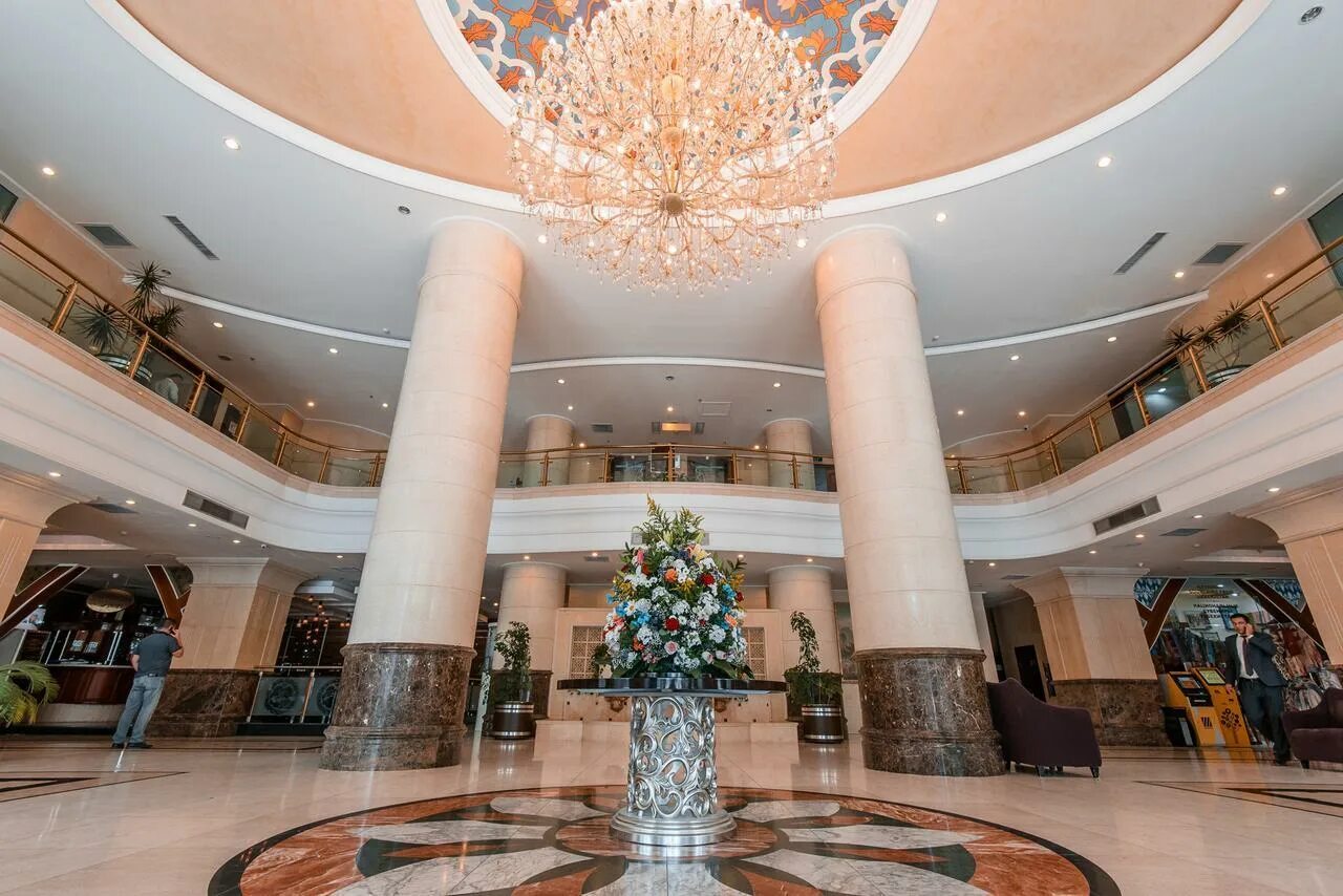 Отель интернешнл. Отель Интернешнл Ташкент. Гостиница INTERCONTINENTAL В Ташкенте. International Hotel Tashkent 5*. Гостиница Miran International.