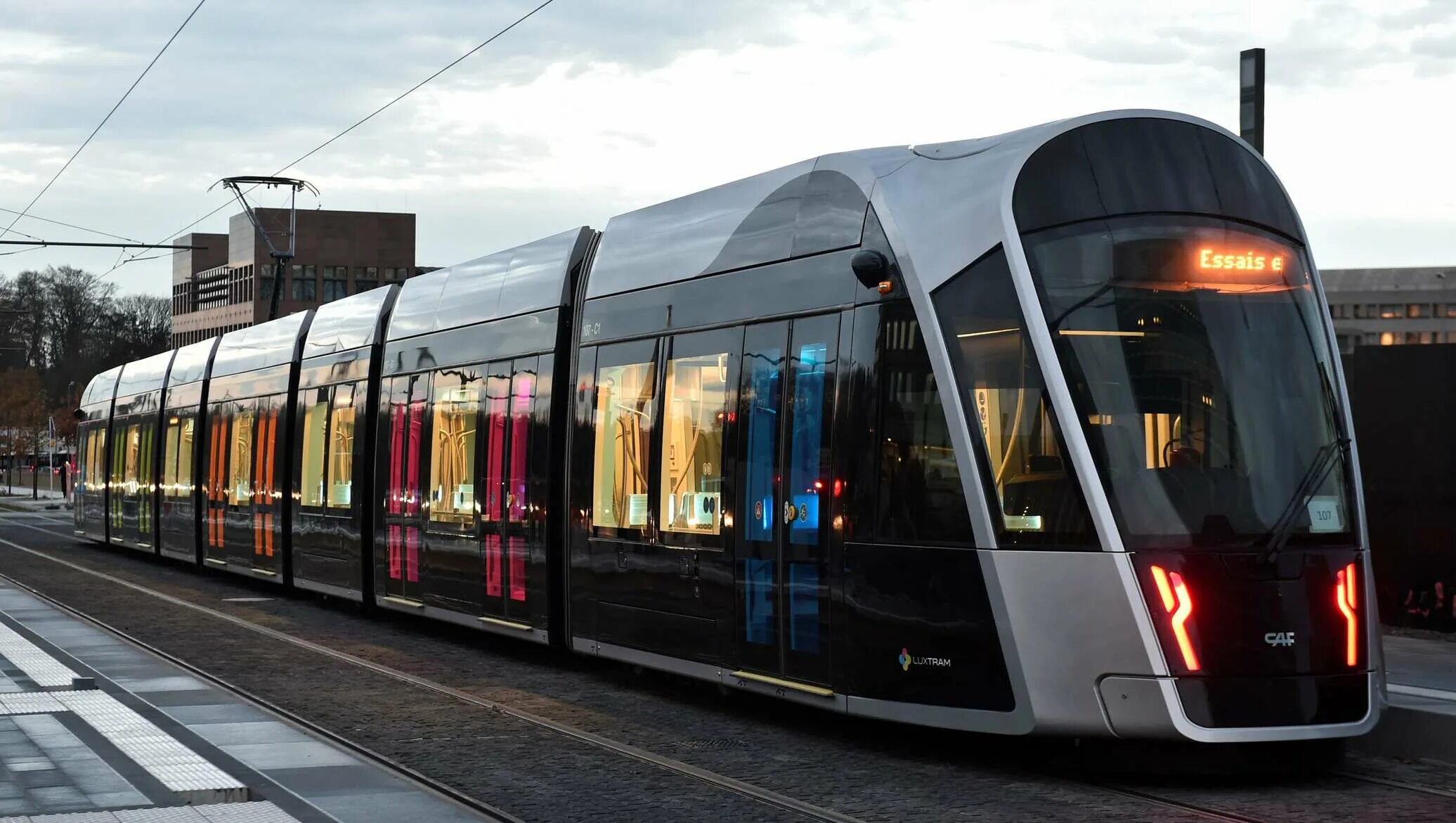 Люксембург транспорт. Люксембургский трамвай. Трамвай Luxembourg tram. Транспортная сфера Люксембурга.